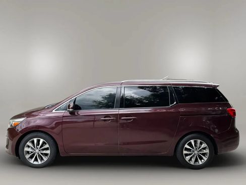 Used 2016 Kia Sedona SX FWD image 4