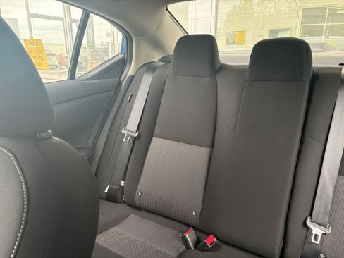 Used 2025 Nissan Sentra SV FWD image 37