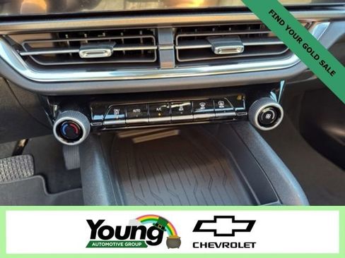 New 2026 Chevrolet Equinox EV LT image 22