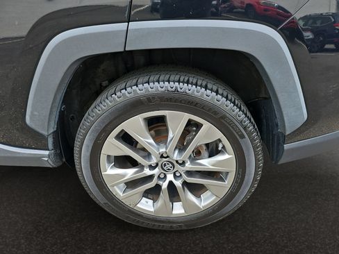 Used 2019 Toyota RAV4 XLE Premium w/ All Weather Liner Package AWD/4WD image 45