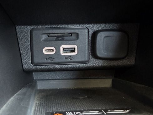 Used 2023 Chevrolet Bolt EUV Premier w/ Sun & Sound Package FWD image 33