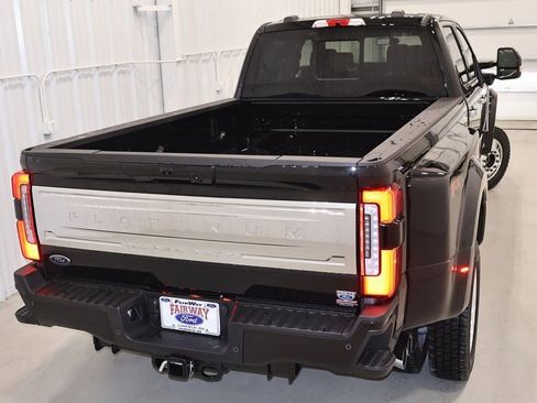New 2026 Ford F450 Platinum w/ Platinum Plus Package image 45