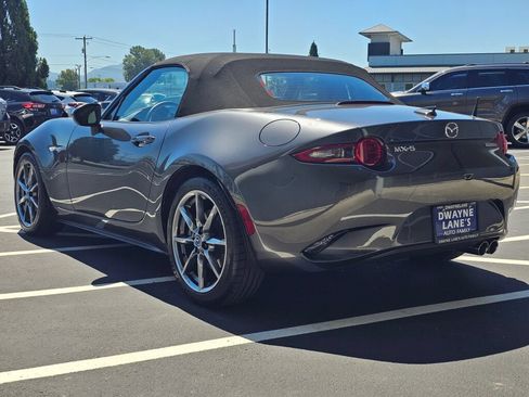 Used 2023 MAZDA MX-5 Miata Grand Touring RWD image 3