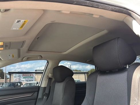 Used 2019 Honda Accord EX image 22