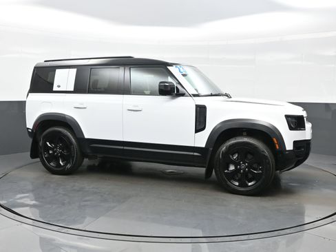 Used 2023 Land Rover Defender 110 X-Dynamic SE AWD/4WD image 10