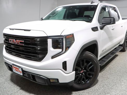 Used 2022 GMC Sierra 1500 Elevation w/ Preferred Package AWD/4WD image 33