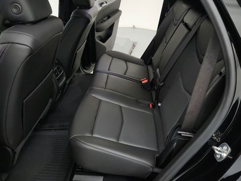 Certified 2025 Cadillac XT5 Premium Luxury w/ LPO, Floor Liner Package AWD/4WD image 16