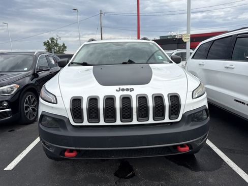 Used 2014 Jeep Cherokee Trailhawk w/ Leather Interior Group AWD/4WD image 5