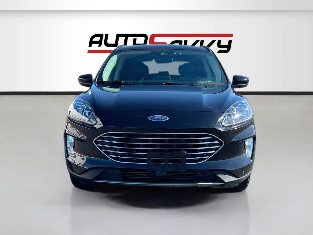 Used 2022 Ford Escape Titanium w/ Titanium Elite Package AWD/4WD image 2