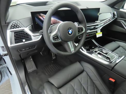 New 2026 BMW X5 xDrive40i w/ M Sport Package image 9