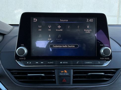 Used 2025 Nissan Altima 2.5 SV image 29