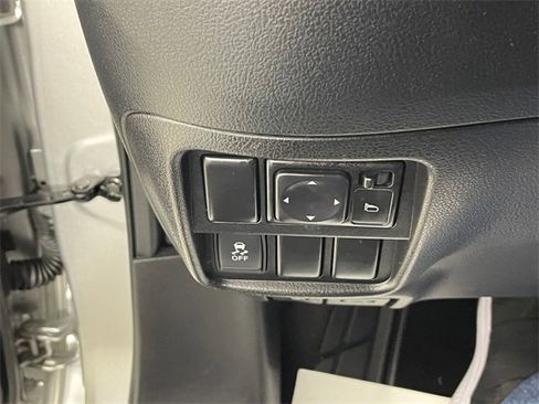 Used 2012 Nissan Juke SL w/ Sport Pkg image 16