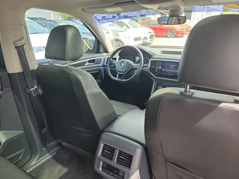 Used 2018 Volkswagen Atlas SEL FWD image 12