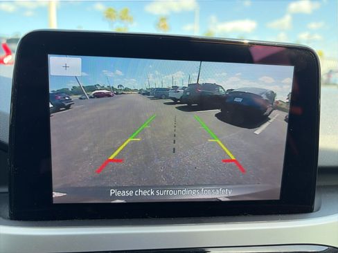 Used 2020 Ford Escape SE image 16