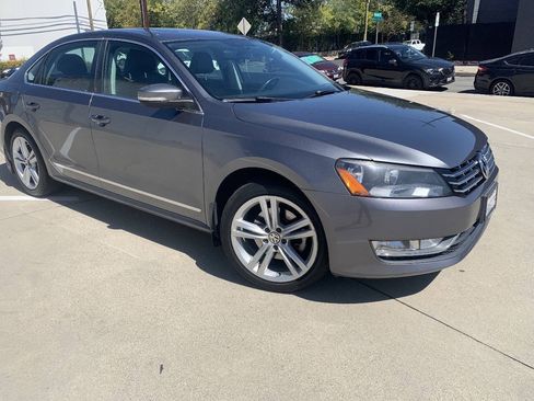 Used 2014 Volkswagen Passat TDI SEL Premium FWD image 6