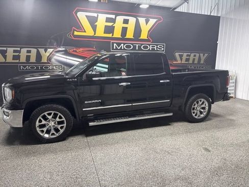 Used 2017 GMC Sierra 1500 SLT w/ SLT Premium Package AWD/4WD image 3