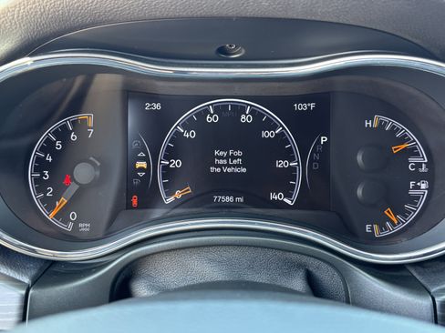 Used 2021 Jeep Grand Cherokee Limited AWD/4WD image 28