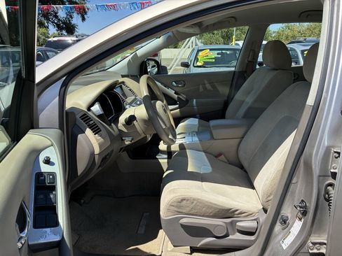 Used 2009 Nissan Murano S FWD image 3