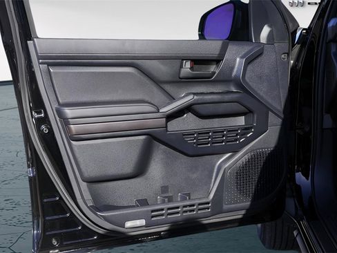 Used 2025 Toyota 4Runner SR5 image 27