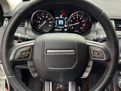 Used 2019 Land Rover Range Rover Evoque SE AWD/4WD image 14