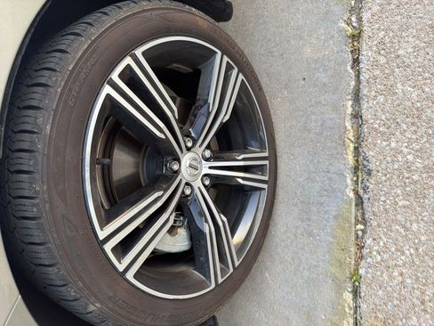 Used 2020 Volvo V60 T5 Inscription w/ Protection Package Premier image 2