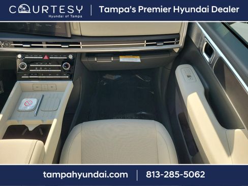 New 2026 Hyundai Santa Fe SE image 16