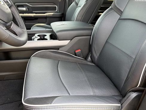 New 2026 RAM 2500 Laramie AWD/4WD image 23