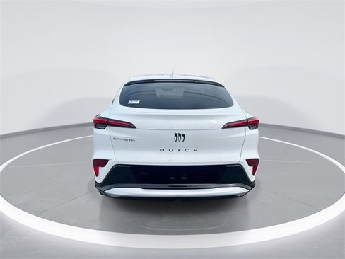 New 2026 Buick Envista Sport Touring image 7
