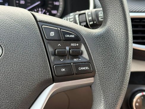 Used 2020 Hyundai Tucson Value FWD image 39