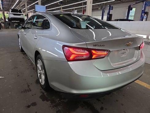 Used 2020 Chevrolet Malibu LT FWD image 4