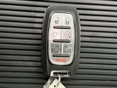 Used 2024 Chrysler Pacifica Touring-L w/ Road Tripper Package image 24