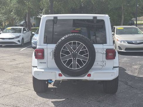 Used 2024 Jeep Wrangler High Altitude AWD/4WD image 6