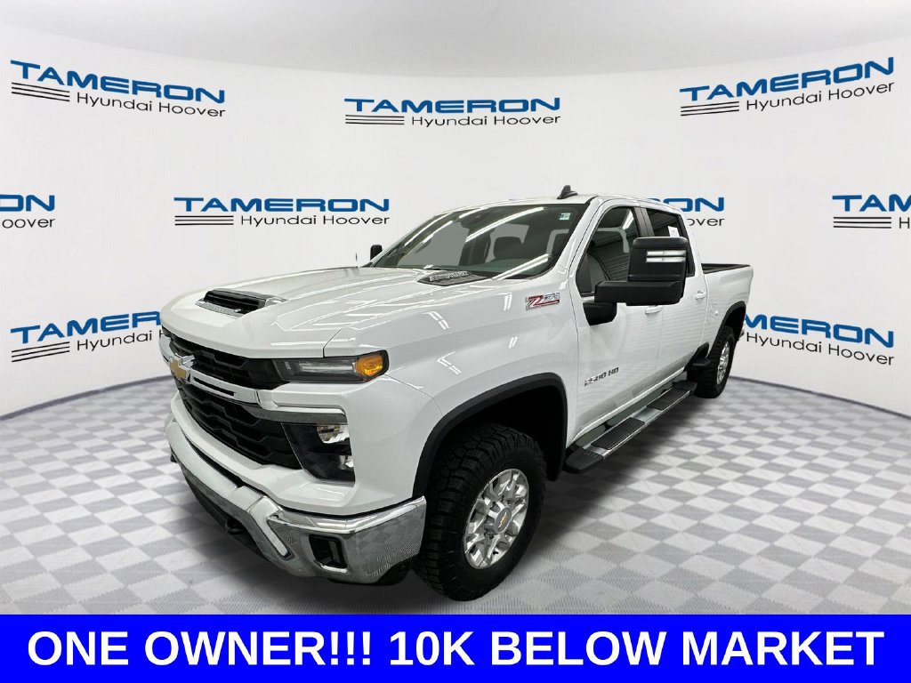 Used 2025 Chevrolet Silverado 2500 LT AWD/4WD image 1