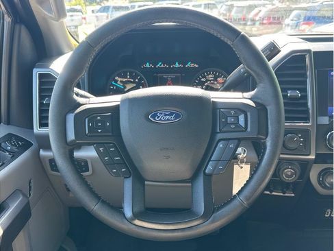 Used 2019 Ford F150 XLT w/ Equipment Group 302A Luxury AWD/4WD image 15