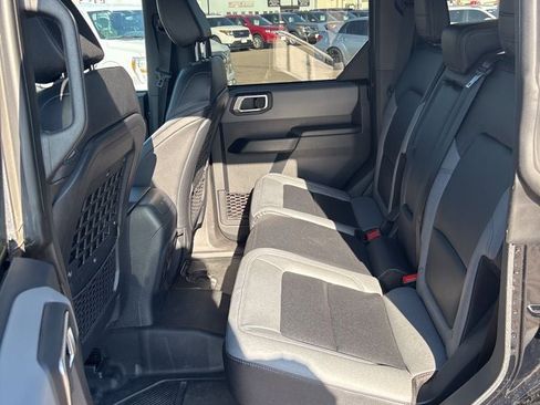 Used 2024 Ford Bronco Big Bend image 28