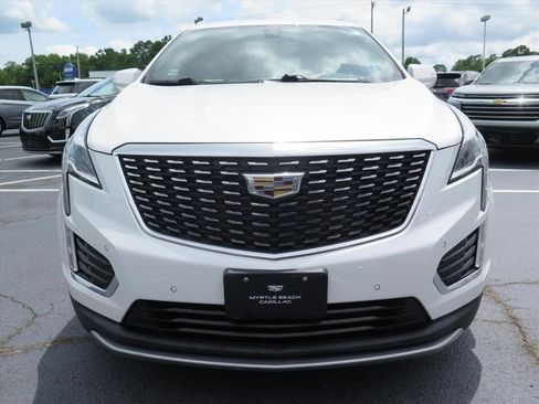 Used 2020 Cadillac XT5 Premium Luxury FWD image 9