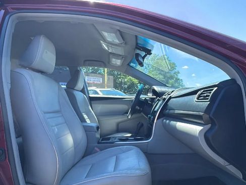 Used 2017 Toyota Camry XLE FWD image 23