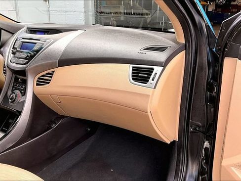 Used 2013 Hyundai Elantra GLS FWD image 15