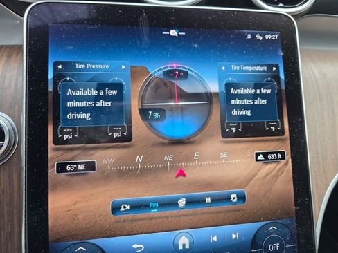 Used 2023 Mercedes-Benz GLC 300 4MATIC image 5