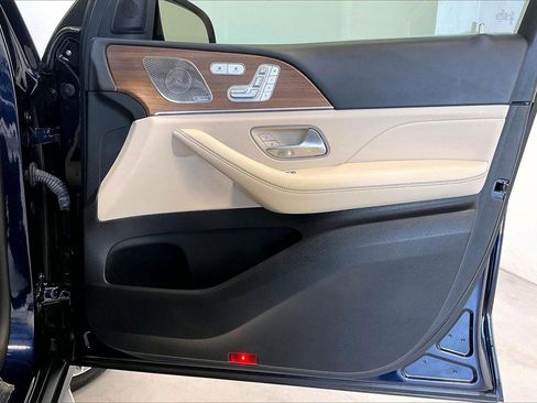 Used 2021 Mercedes-Benz GLS 450 GLS 450 image 22