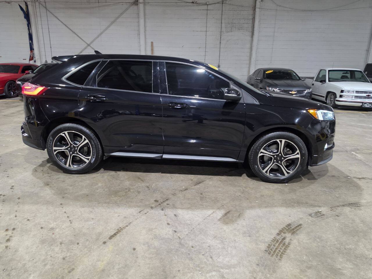 Used 2019 Ford Edge ST w/ Convenience Package AWD/4WD image 14