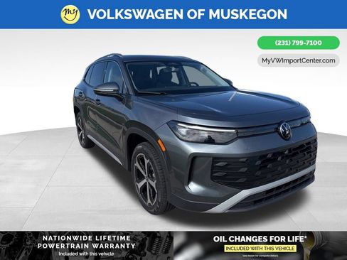 New 2026 Volkswagen Tiguan SE AWD/4WD image 1