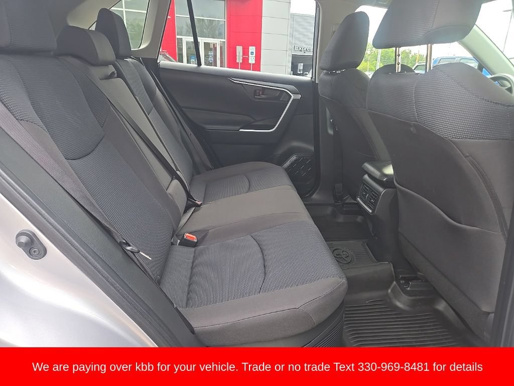 Used 2023 Toyota RAV4 LE AWD/4WD image 25