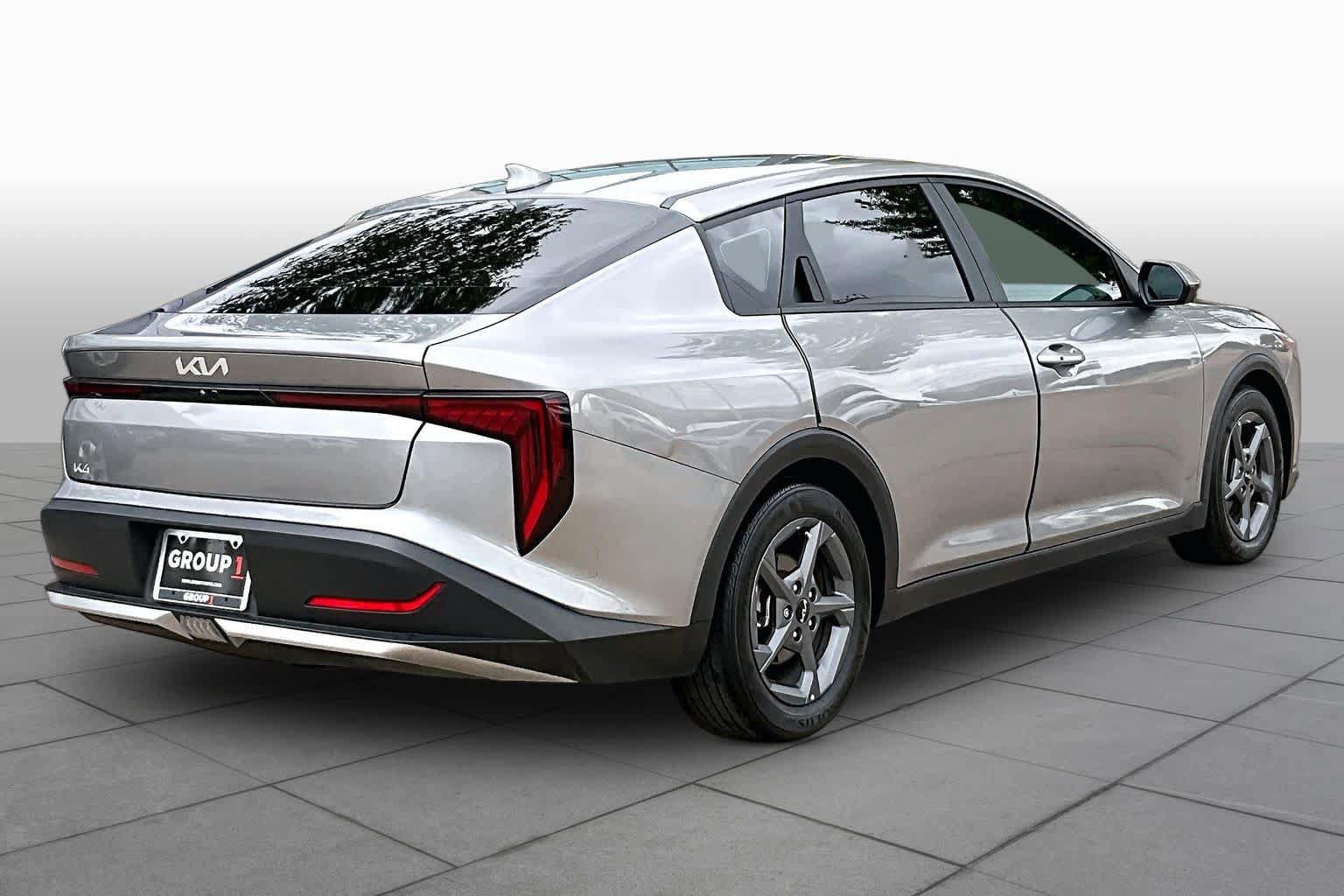 Used 2025 Kia K4 FWD image 13