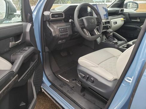 New 2026 Toyota Tacoma Limited AWD/4WD image 6