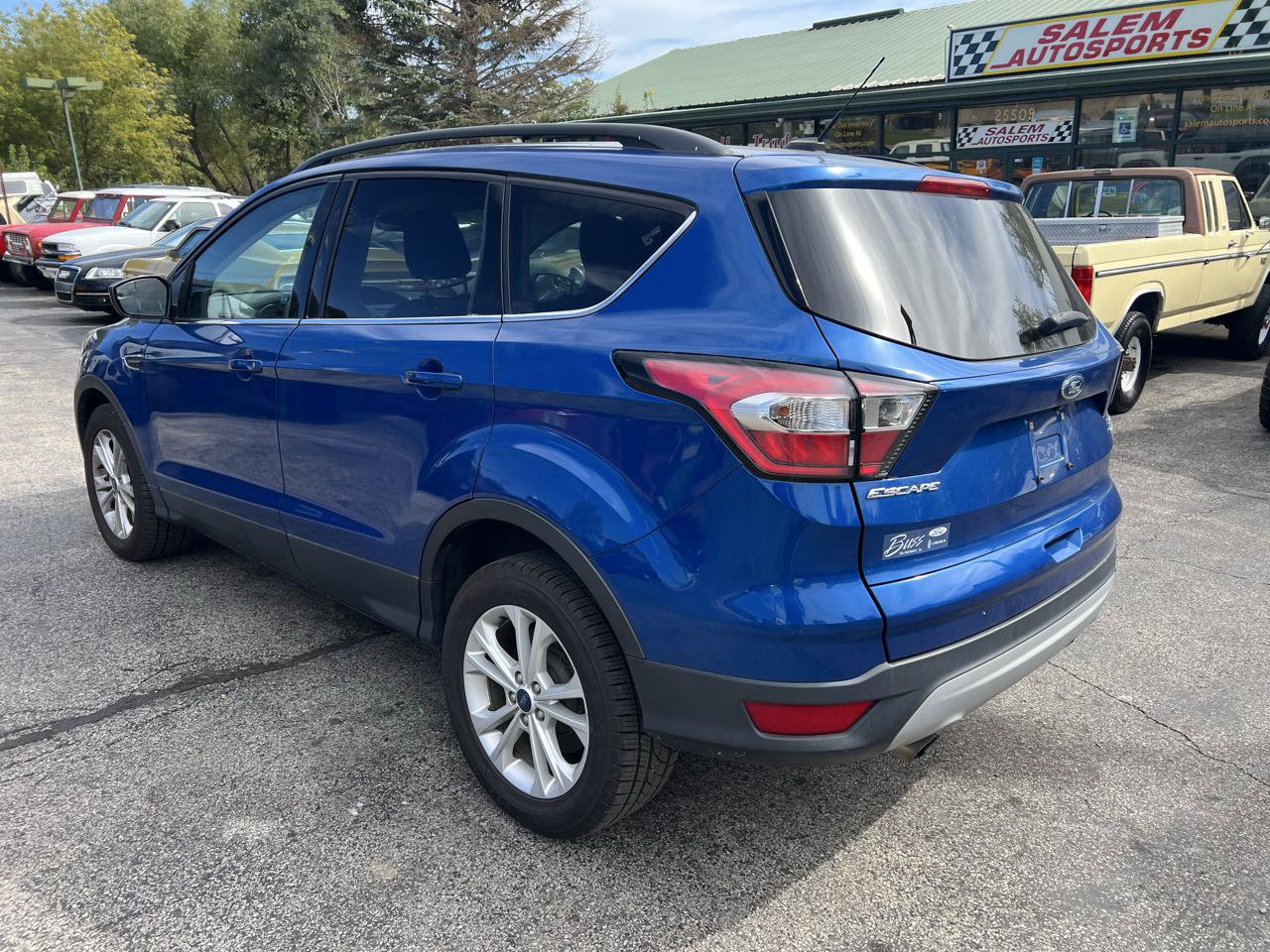Used 2018 Ford Escape SE FWD image 5