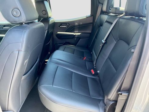Used 2025 Chevrolet Colorado LT w/ LT Convenience Package AWD/4WD image 23