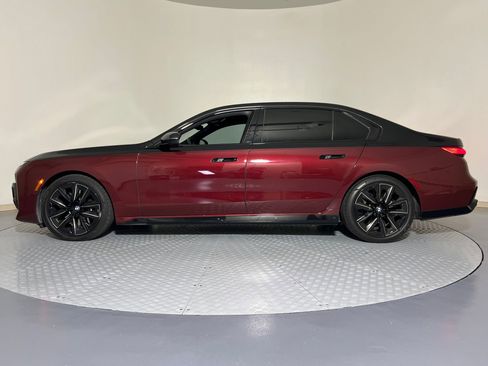 Certified 2023 BMW 760i xDrive w/ Executive Package image 2