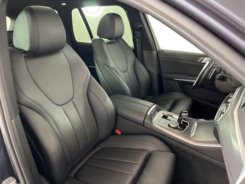 Used 2022 BMW X5 xDrive40i AWD/4WD image 25