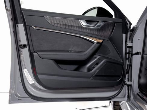 Used 2026 Audi RS 6 performance image 56
